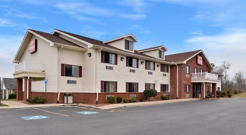 Отель Country Hearth Inn & Suites - Shelbyville