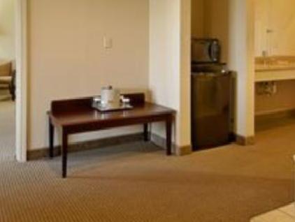 Отель Ramada Shelbyville