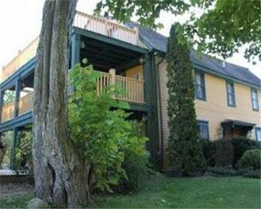 Мини-отель Captain Grant's Bed and Breakfast