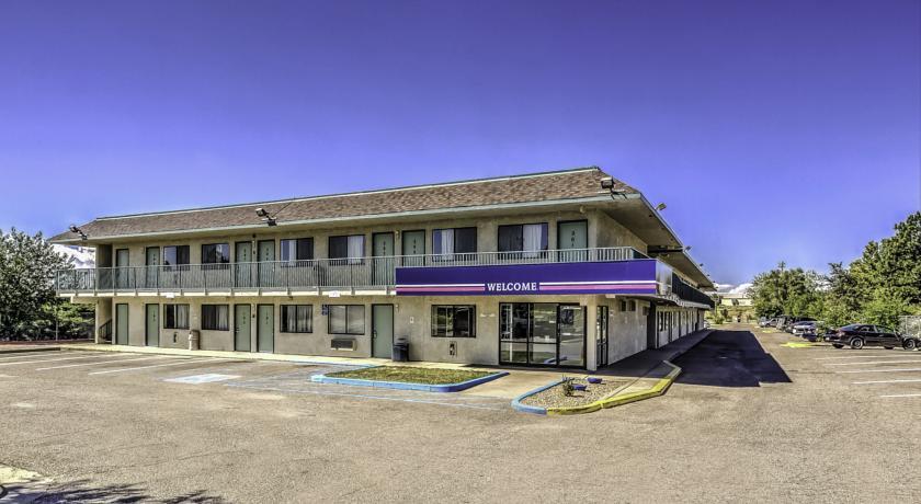 Отель Motel 6 Pueblo - I-25