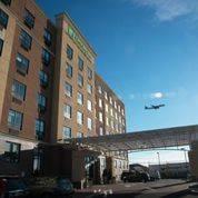Holiday Inn New York JFK Airport Area