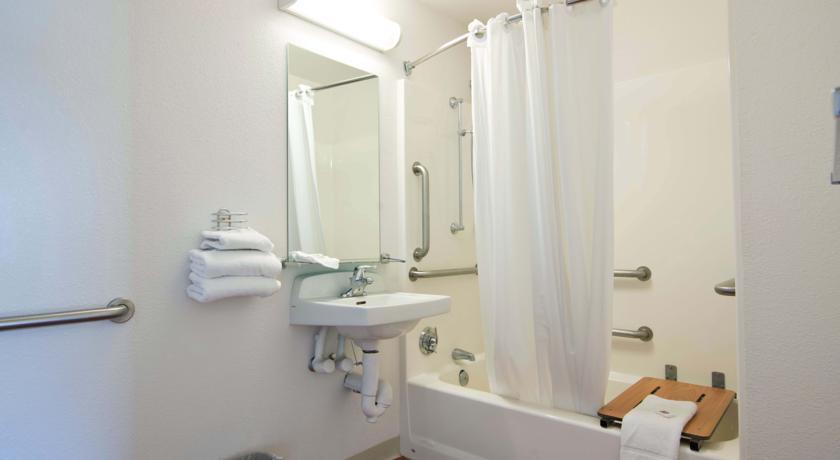 Отель Motel 6 Reno - Virginia Plumb