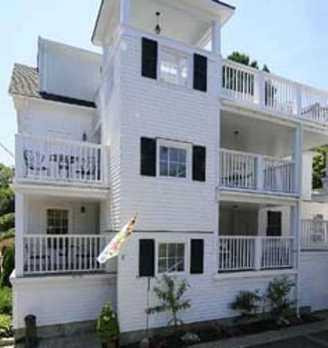 Отель Eagle House Motel