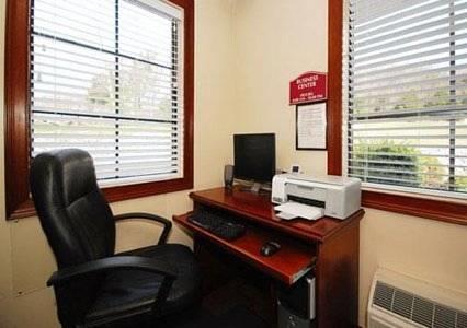 Отель Econo Lodge Russellville