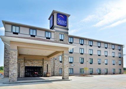 Отель Sleep Inn & Suites Fort Campbell