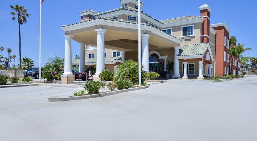 Отель Comfort Suites Oceanside