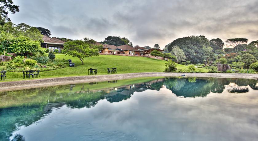 Отель Makaranga Garden Lodge