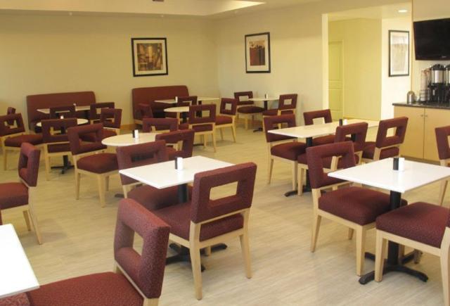 Отель La Quinta Inn & Suites Odessa North
