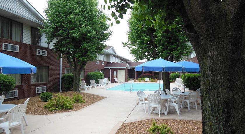 Отель Settle Inn & Suites O'Fallon