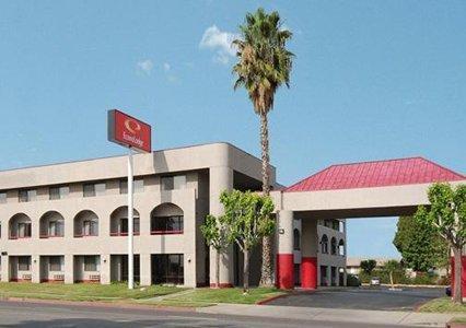 Отель Econo Lodge Ontario