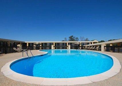 Отель Quality Inn Opelika