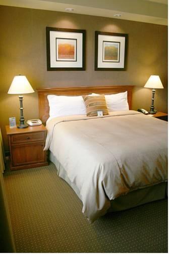 Отель The Lodge at Feather Falls Casino