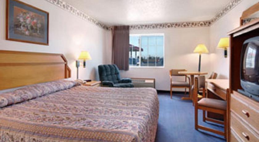 Отель Days Inn Osceola