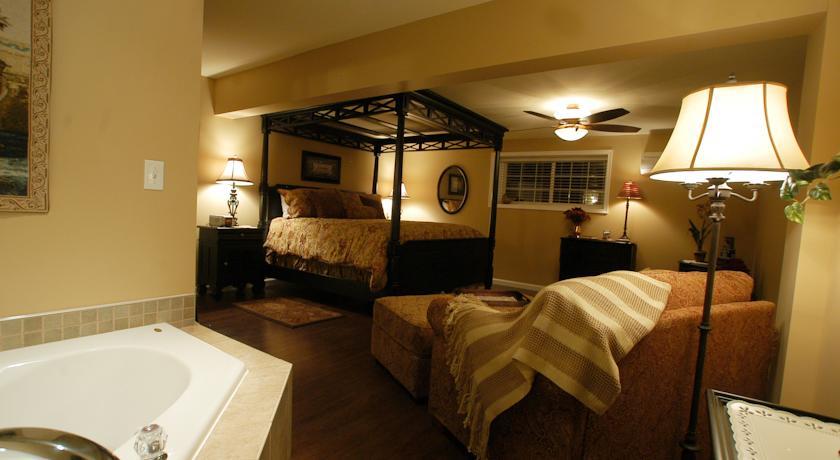 Мини-отель 1825 Inn Bed and Breakfast