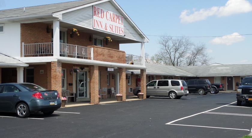 Отель Red Carpet Inn and Suites Palmyra