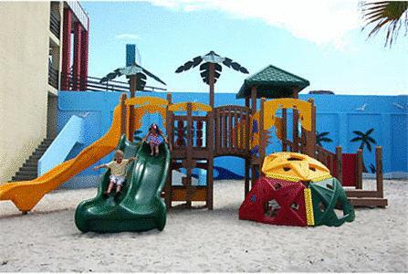 Отель Beachbreak by the Sea