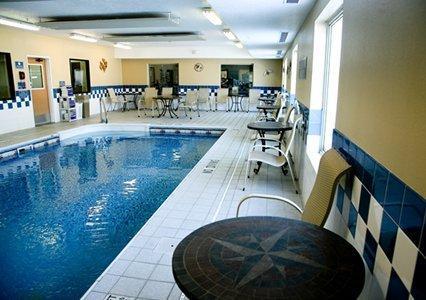 Отель Comfort Inn & Suites Paw Paw