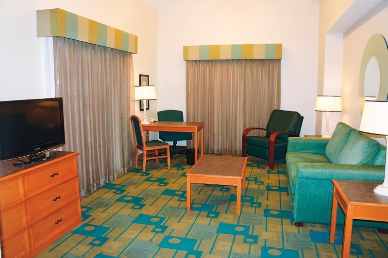 Отель La Quinta Inn Pensacola