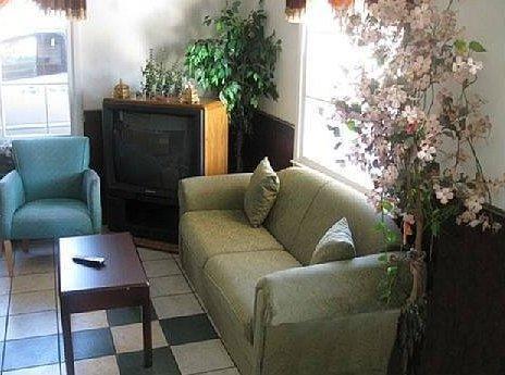 Отель Scottish Inn and Suites Perry