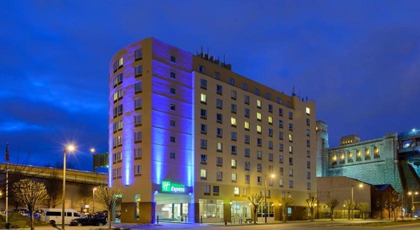 Отель Holiday Inn Express Philadelphia Penn's Landing