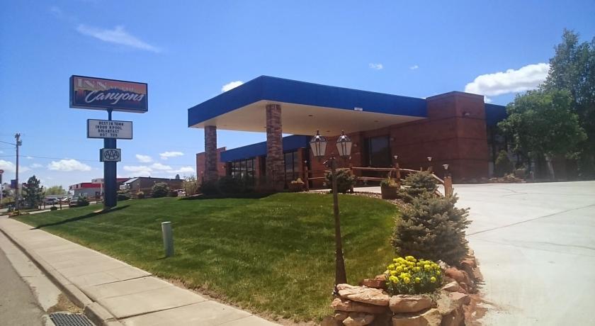 Отель Inn at the Canyons