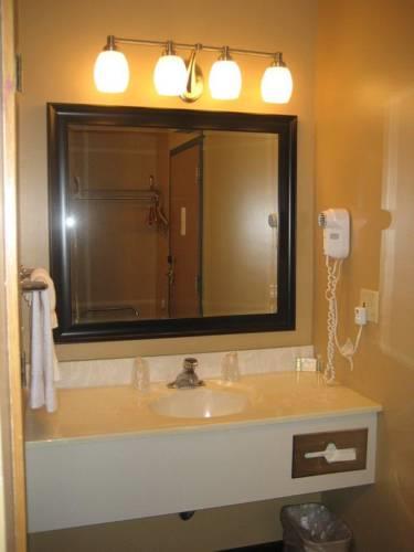 Отель Pine View Resort