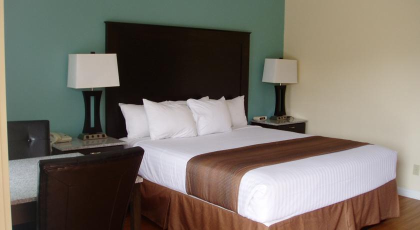 Отель Rockview Inn and Suites