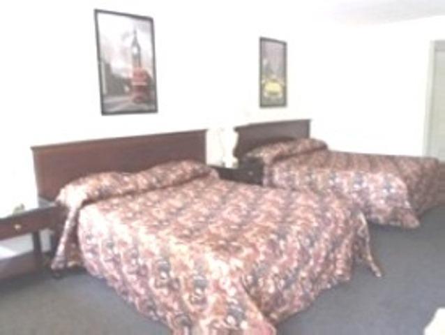 Отель EconoStay Inn