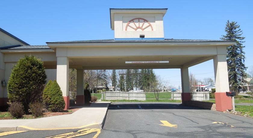 Отель Hotel M Mount Pocono