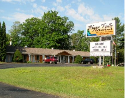 Отель Alger Falls Motel