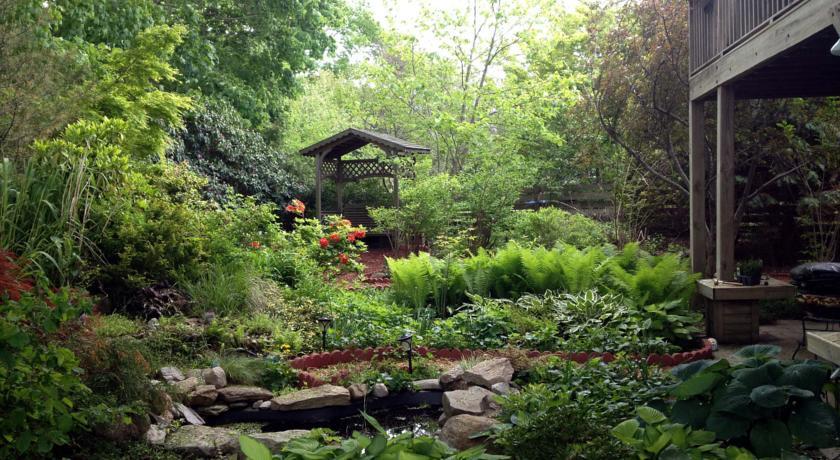 Мини-отель Sheppard's Place Bed & Breakfast