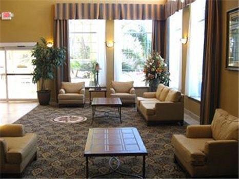 Отель Best Western Plus New Caney Inn & Suites