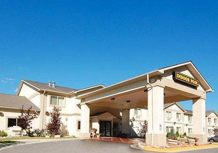 Отель Econo Lodge Inn & Suites New Castle