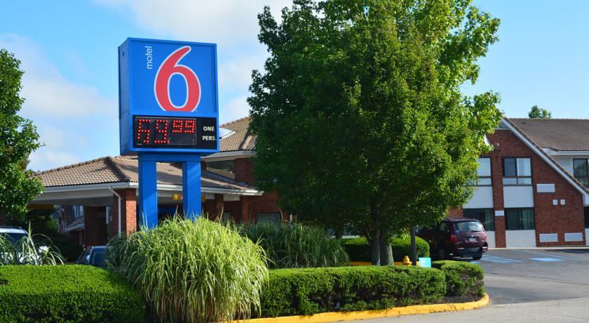Отель Motel 6 Newport Rhode Island