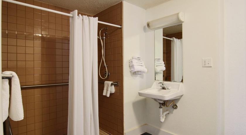 Отель Motel 6 Canton