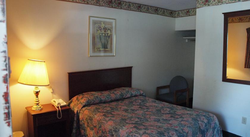 Отель Hilltop Inn