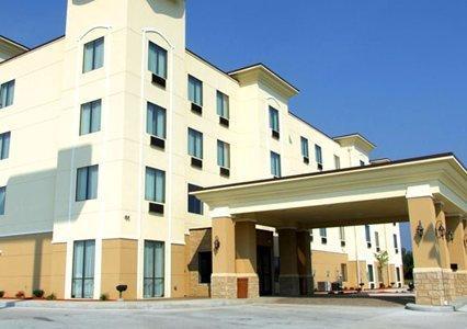 Отель Comfort Inn & Suites Madisonville