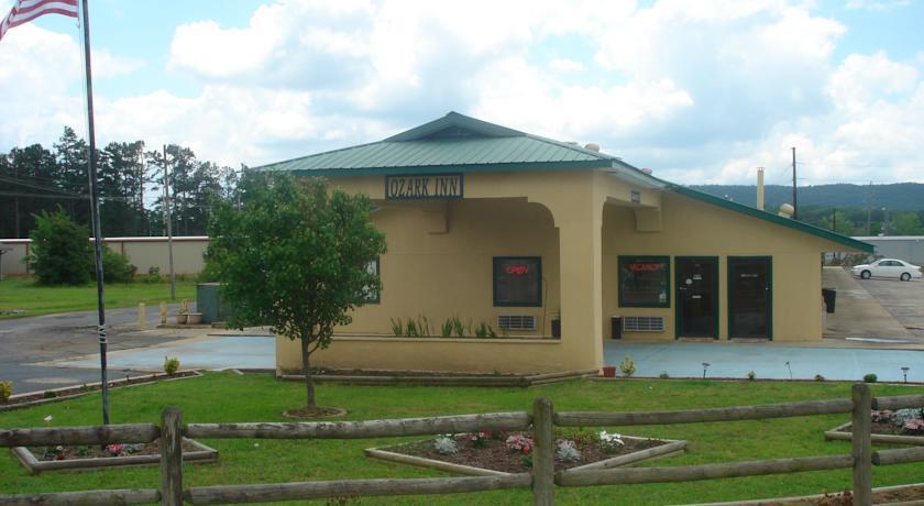 Отель Ozark Inn
