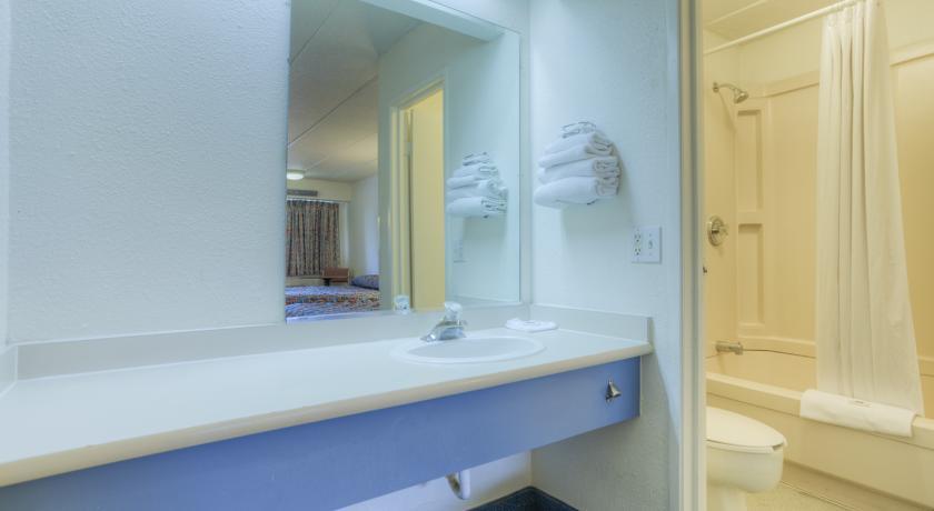 Отель Motel 6 Knoxville North