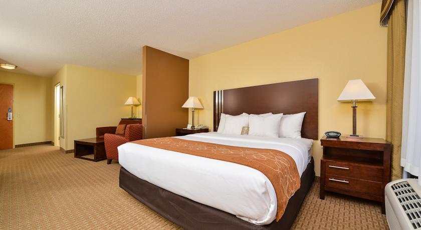Отель Comfort Suites Hummelstown