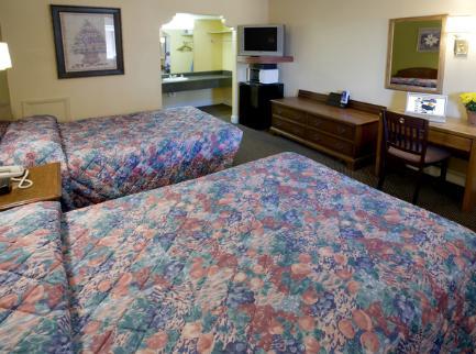 Отель Americas Best Value Inn Huntsville