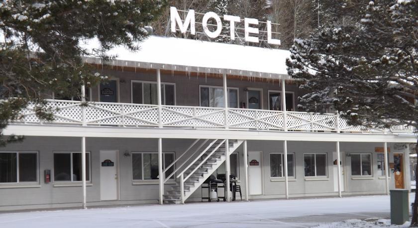 Отель Gull Lake Lodge