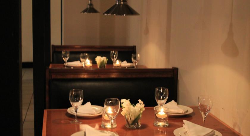 Отель Red Carpet Inn Hanover