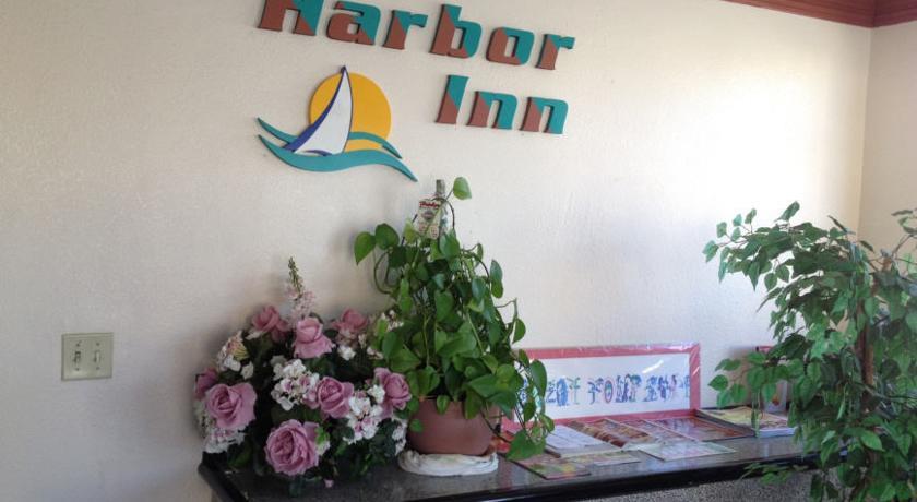 Отель Harbor Inn
