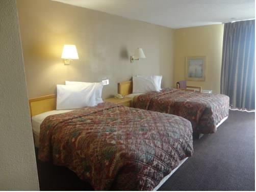 Отель Bradbury Inn and Suites