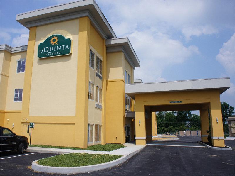 Отель La Quinta Inn & Suites Harrisburg-Hershey