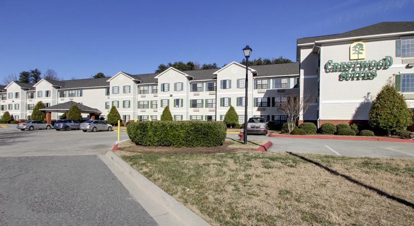 Отель Crestwood Suites High Point