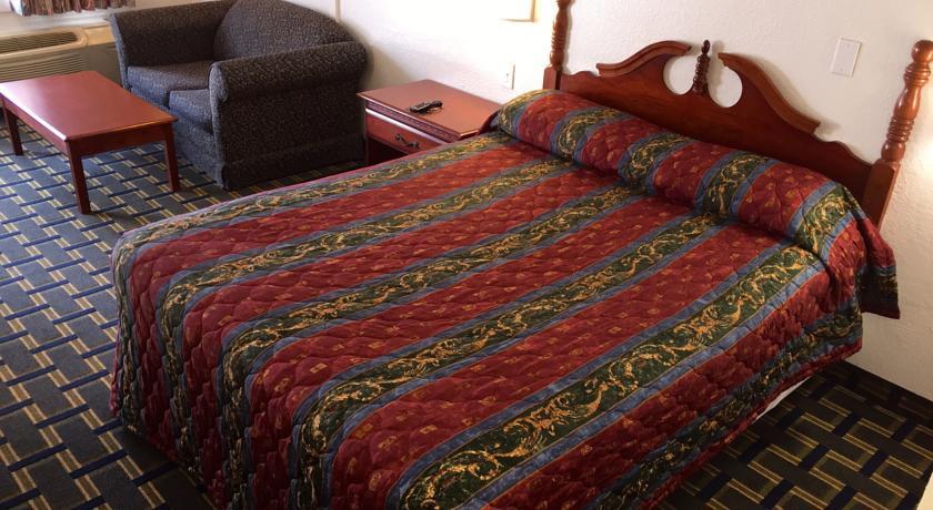Отель Knights Inn - Hilliard