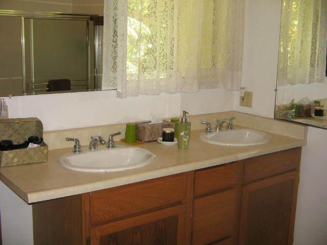 Мини-отель Holmes Sweet Home Bed and Breakfast