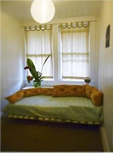 Отель Yoga 360 Bed and Breakfast